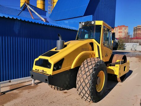 2019 Bomag BW 211 D-40, жёлтый, 9700000 рублей, вид 4