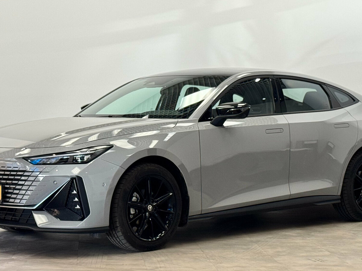 Открыть фотографии: Changan UNI-V I