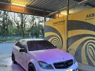 2011 Mercedes-Benz C-Класс 180 BlueEFFICIENCY III (W204) Рестайлинг, белый, 1300000 рублей, вид 1
