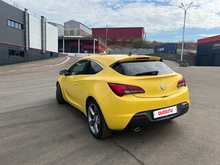 2013 Opel Astra GTC J Рестайлинг, жёлтый, 700000 рублей, вид 4