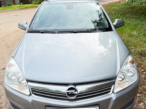 2013 Opel Astra H Рестайлинг, серый, 1250000 рублей - вид 1