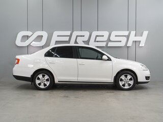 2010 Volkswagen Jetta V, белый, 799000 рублей, вид 5
