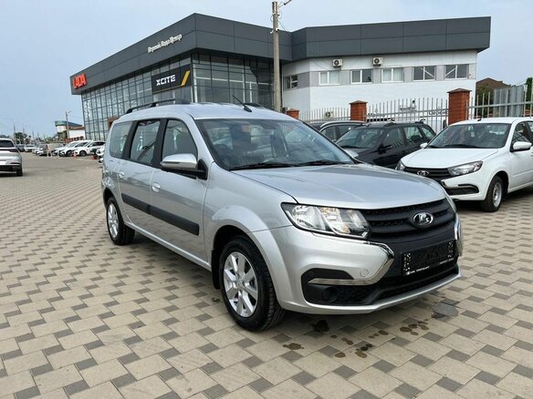 2026 Lada (ВАЗ) Largus I Рестайлинг, серебристый - вид 2