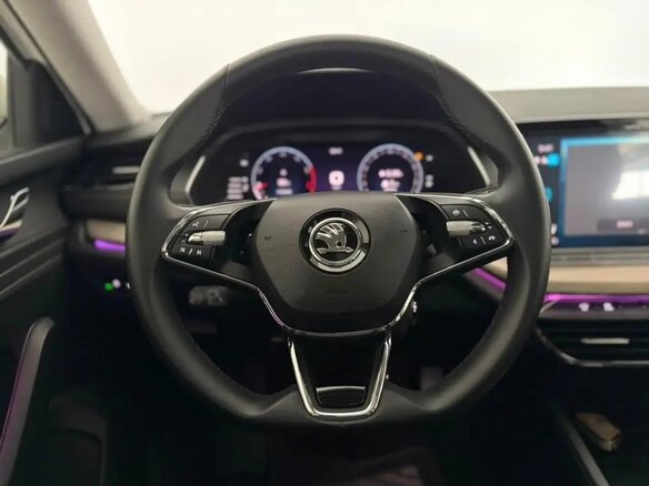 2023 Skoda Octavia IV (A8), белый - вид 5