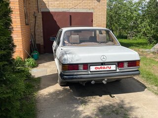 1985 Mercedes-Benz W123 200 4-speed, белый, 500000 рублей, вид 3