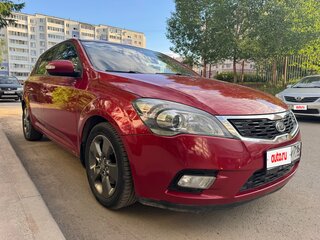 2011 Kia Ceed I Рестайлинг, красный, 720000 рублей, вид 2