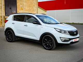 2014 Kia Sportage III Рестайлинг, белый, 1520000 рублей, вид 3