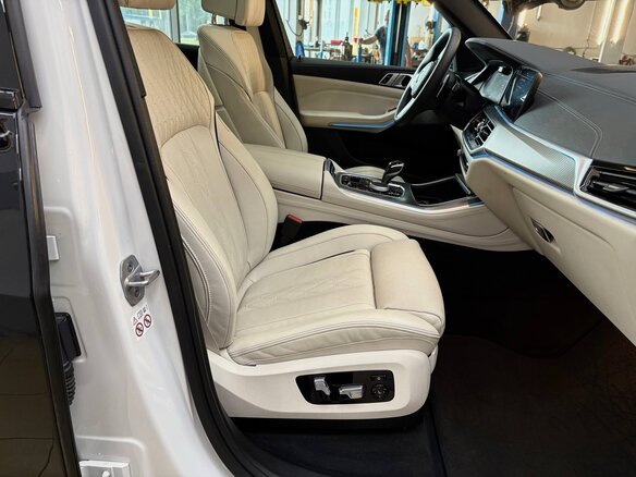 2020 BMW X5 45e IV (G05/G18), чёрный, 6850000 рублей - вид 14