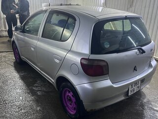 2000 Toyota Vitz I (P10), серый, 270000 рублей, вид 1