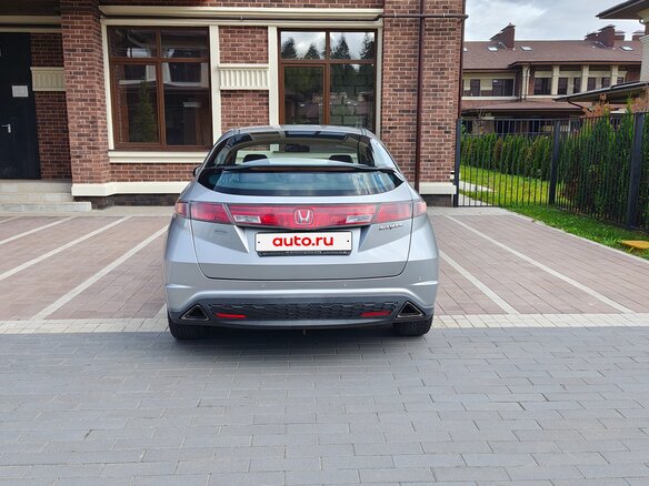 2008 Honda Civic VIII, серебристый, 630000 рублей - вид 4