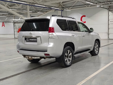 2011 Toyota Land Cruiser Prado 150 Series, серебристый, 2200000 рублей, вид 5
