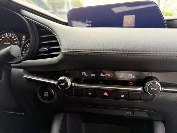 2022 Mazda 3 Axela IV (BP), серый, 1185000 рублей - вид 19