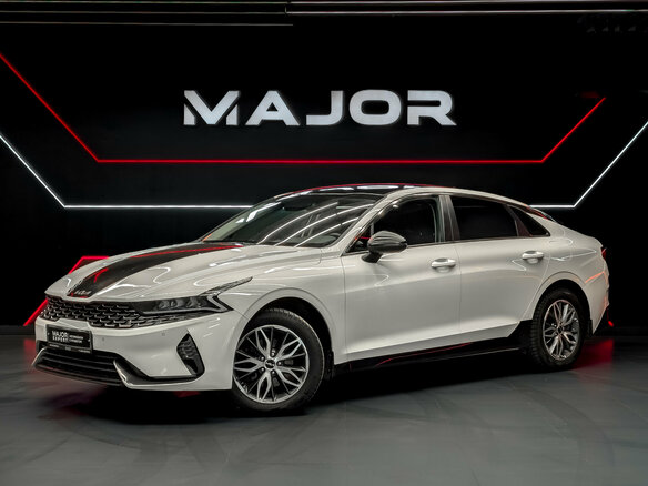 2022 Kia K5 III, белый, 2425000 рублей