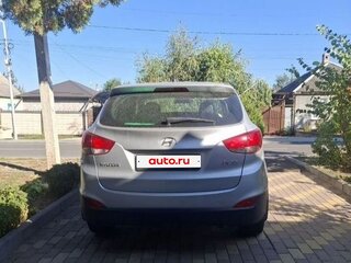 2010 Hyundai ix35 I, серебристый, 1095000 рублей, вид 2