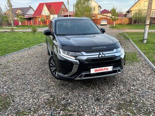 2019 Mitsubishi Outlander III Рестайлинг 3, чёрный, 2000000 рублей, вид 2