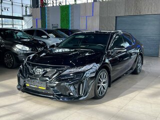 2022 Toyota Camry VIII (XV70) Рестайлинг, чёрный, 3180000 рублей, вид 1