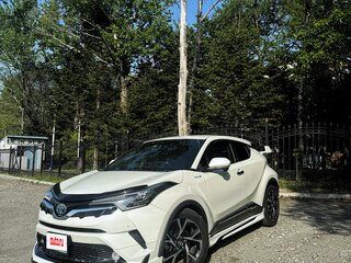 2017 Toyota C-HR I, белый, 2050000 рублей, вид 2