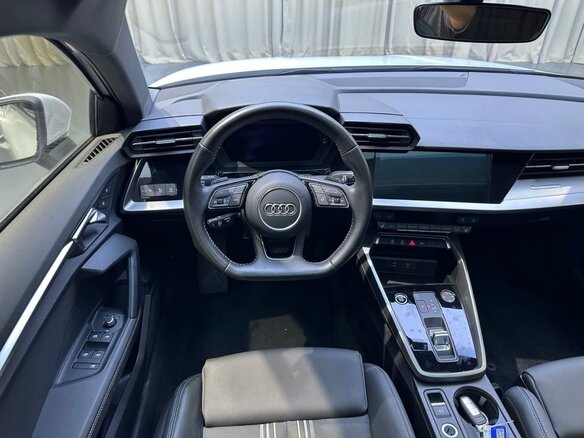 2022 Audi A3 Sportback 35 TFSI IV (8Y), белый, 2100000 рублей - вид 8