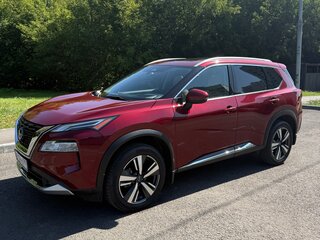 2022 Nissan Rogue III, красный, 3300000 рублей, вид 3