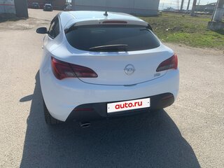 2013 Opel Astra GTC J Рестайлинг, белый, 1050000 рублей, вид 5