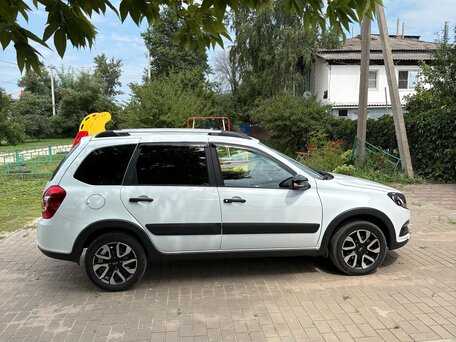 2024 Lada (ВАЗ) Granta Cross Euro-2 I Рестайлинг, белый, 900000 рублей, вид 3