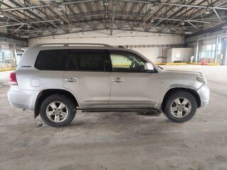 2011 Toyota Land Cruiser 200 Series, серебристый, 1594540 рублей, вид 2