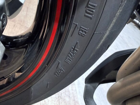 2018 Triumph Speed Triple, чёрный, 999000 рублей - вид 39