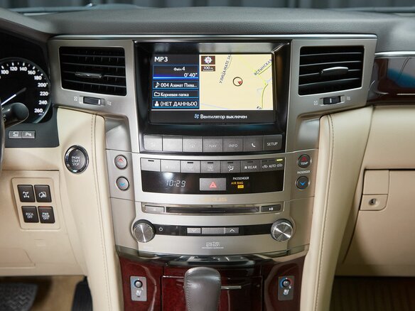 2012 Lexus LX 570 III Рестайлинг, бежевый, 4097000 рублей - вид 18