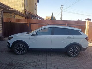 2024 Lada (ВАЗ) Vesta SW Cross I Рестайлинг (NG), белый, 1600000 рублей, вид 1