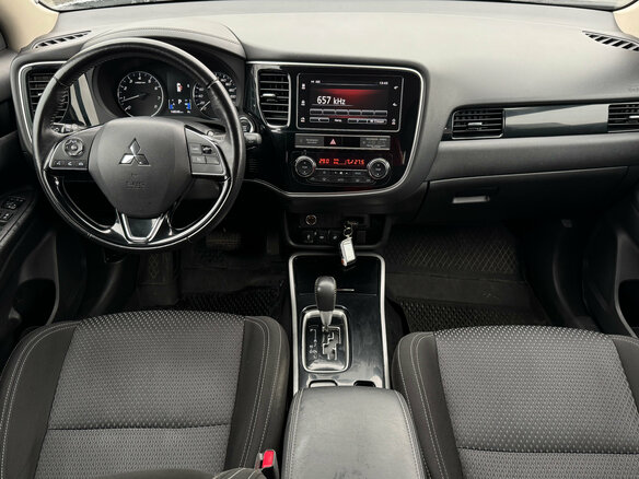 2019 Mitsubishi Outlander III Рестайлинг 3, серебристый, 1920000 рублей - вид 20