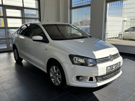 2013 Volkswagen Polo V, белый, 650000 рублей, вид 1
