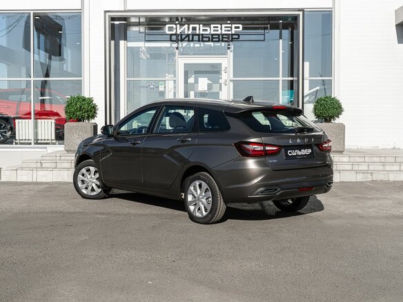 2026 Lada (ВАЗ) Vesta SW I Рестайлинг (NG), коричневый, 1935000 рублей - вид 6