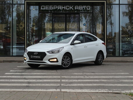 2018 Hyundai Solaris II, белый, 880000 рублей, вид 1