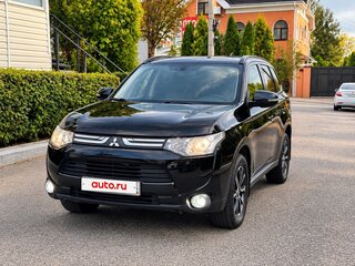 2013 Mitsubishi Outlander III, чёрный, 1390000 рублей, вид 1