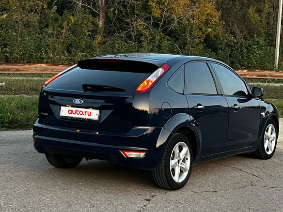 2010 Ford Focus II Рестайлинг, синий, 555000 рублей - вид 6