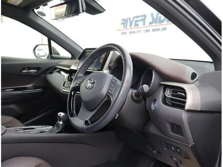 2017 Toyota C-HR I, чёрный, 1700000 рублей, вид 4