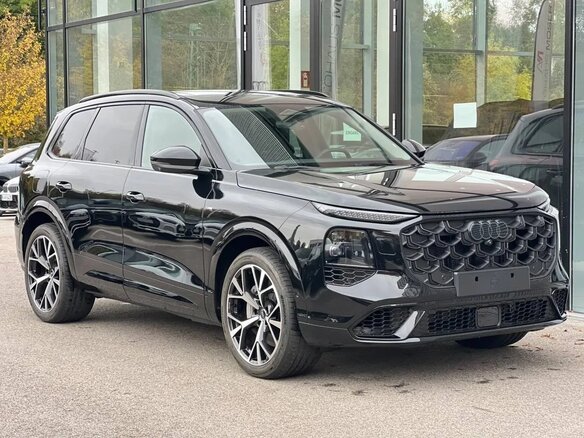 2026 Audi Q7 III (G8), чёрный, 17990000 рублей