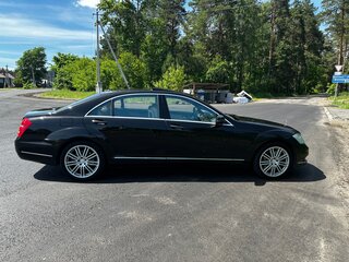 2010 Mercedes-Benz S-Класс 500 V (W221) Рестайлинг, чёрный, 2700000 рублей, вид 3