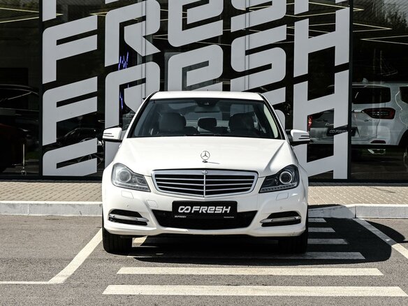 2012 Mercedes-Benz C-Класс 180 III (W204) Рестайлинг, белый - вид 2