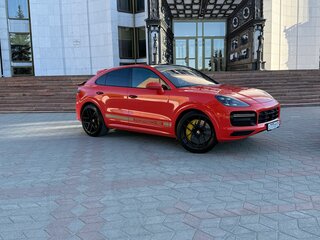 2020 Porsche Cayenne Turbo III, красный, 12800000 рублей, вид 3