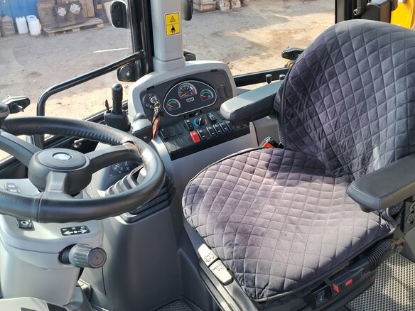 2019 Caterpillar 428F2, жёлтый, 7540000 рублей - вид 11