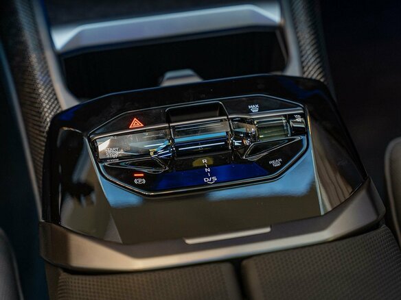 2026 BMW 7 серии 740 xDrive VII (G70) Рестайлинг, синий, 24190000 рублей - вид 18