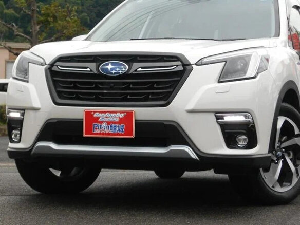 2023 Subaru Forester V Рестайлинг, белый, 2459000 рублей - вид 1