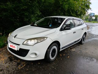 2010 Renault Megane III, белый, 500000 рублей, вид 4