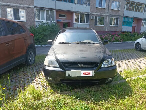 2004 Kia Rio I Рестайлинг, чёрный, 175000 рублей - вид 1