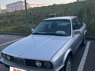 1984 BMW 3 серии 318i II (E30), белый, 140000 рублей, вид 1