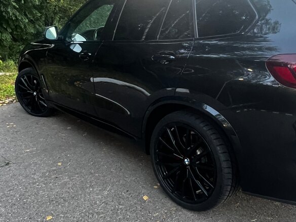 2021 BMW X5 40i IV (G05/G18), чёрный, 6990000 рублей - вид 8