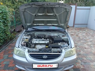 2004 Hyundai Accent ТагАЗ II, серебристый, 330000 рублей, вид 3