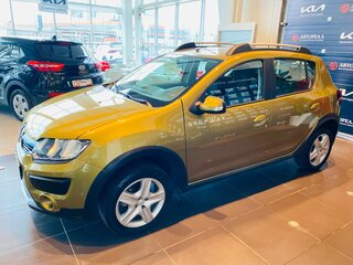 2017 Renault Sandero Stepway II, зелёный, 1050000 рублей, вид 3