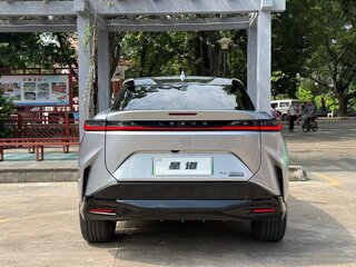 2024 Lexus RZ 450e, серебристый, 6666666 рублей, вид 4